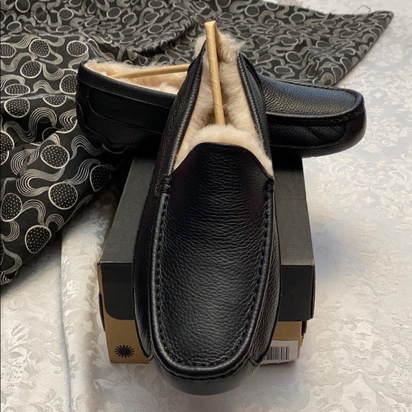 UGG Other - NIB - UGG -Authentic Ascot Leather Slip Ons